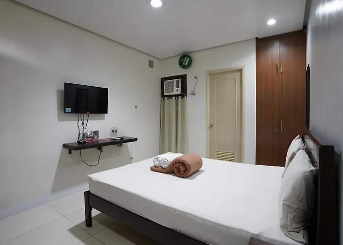Deluxe Queen Room